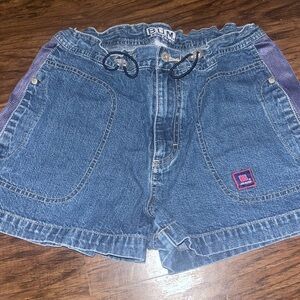 Vintage, stretch waist Jean shorts! Size 10/11